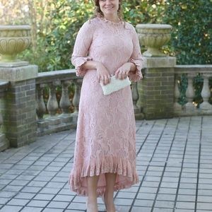 Dainty Jewell’s Hampton Dinner dress